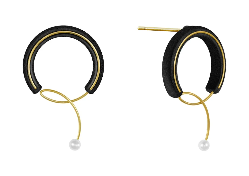 a-pearl-story-earrings-mix-view.webp