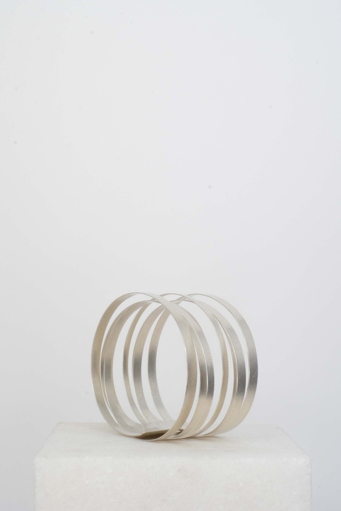 [Claudia Hoppe] Armband Smalle Hoops (Large)