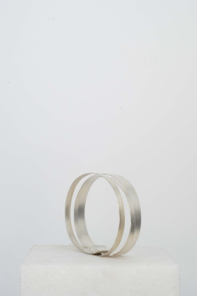 [Claudia Hoppe] Armband Smalle Hoops (Small)