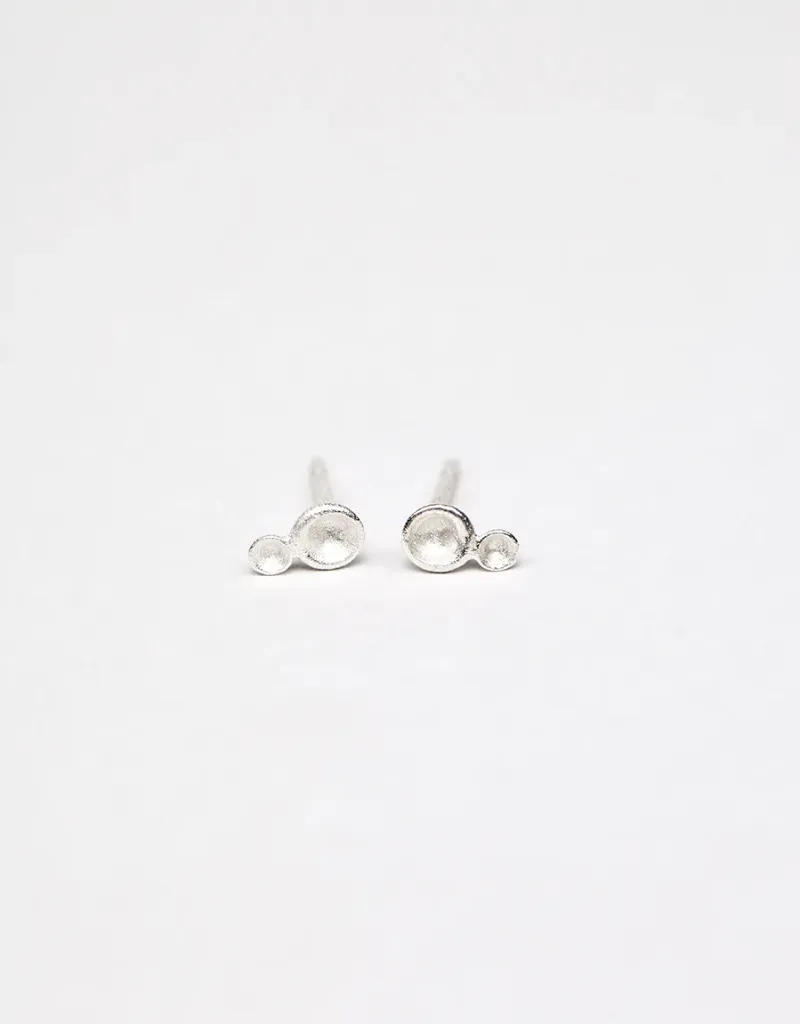 [Ines Telles] Oorstekers Twee Kuipjes Zilver