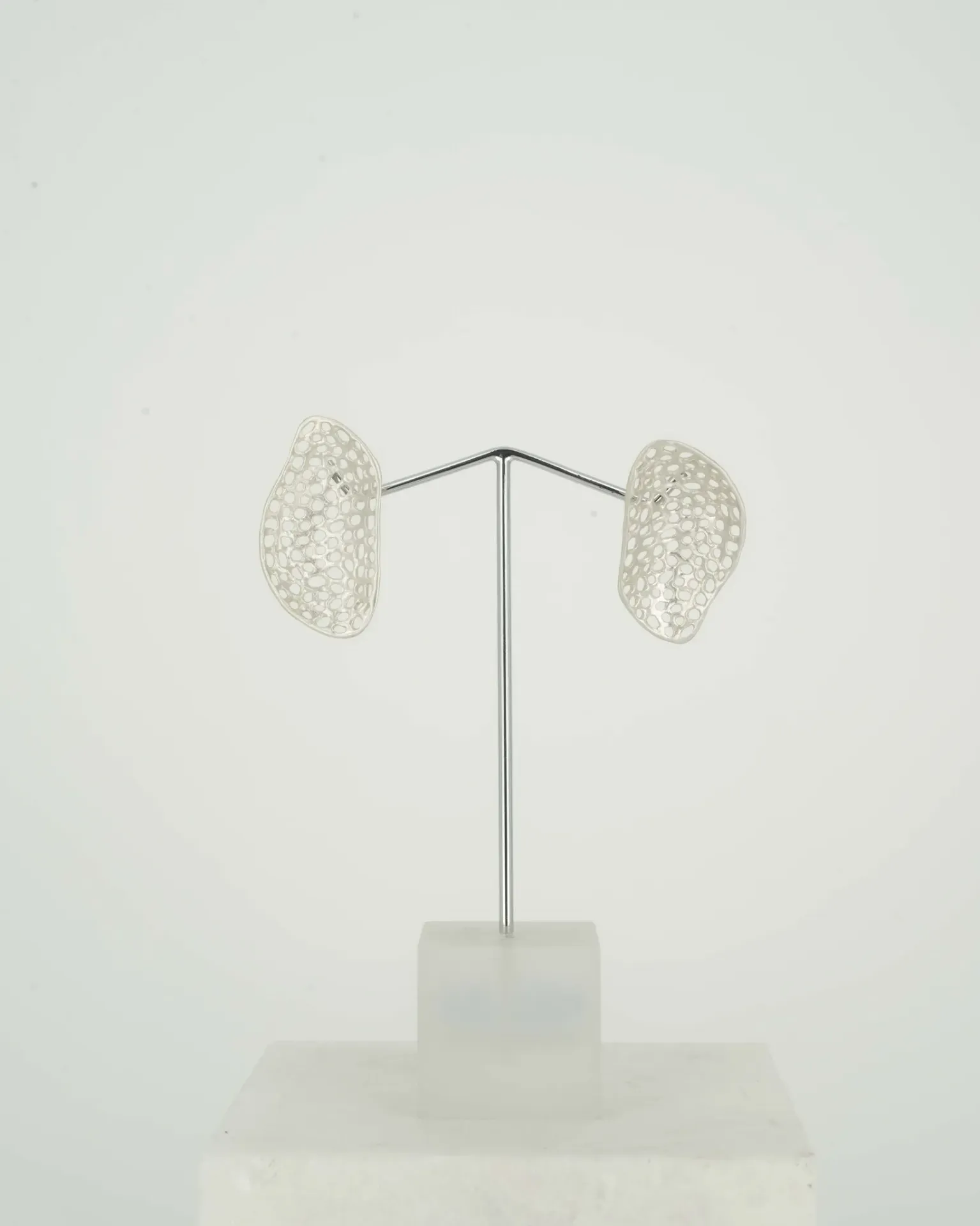 [Volpi] Oorstekers Linea Rock