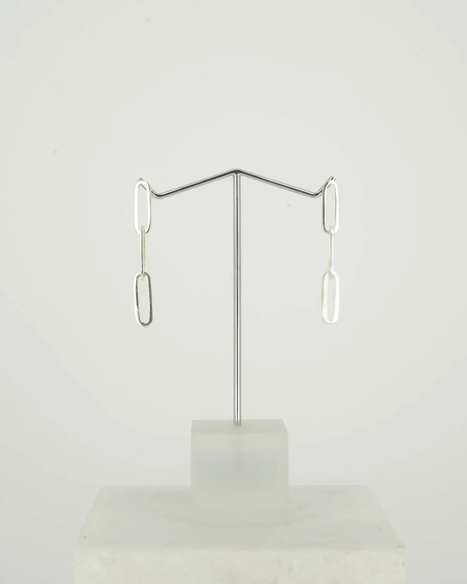 Oorstekers Chain